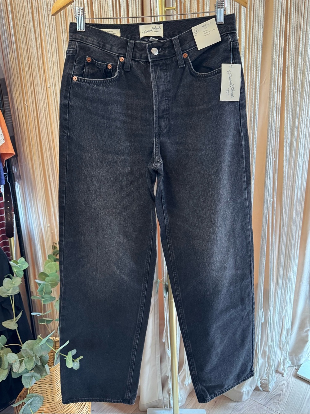 NWT Universal Thread 90s Baggy Jeans Black Button Fly mid rise size 2